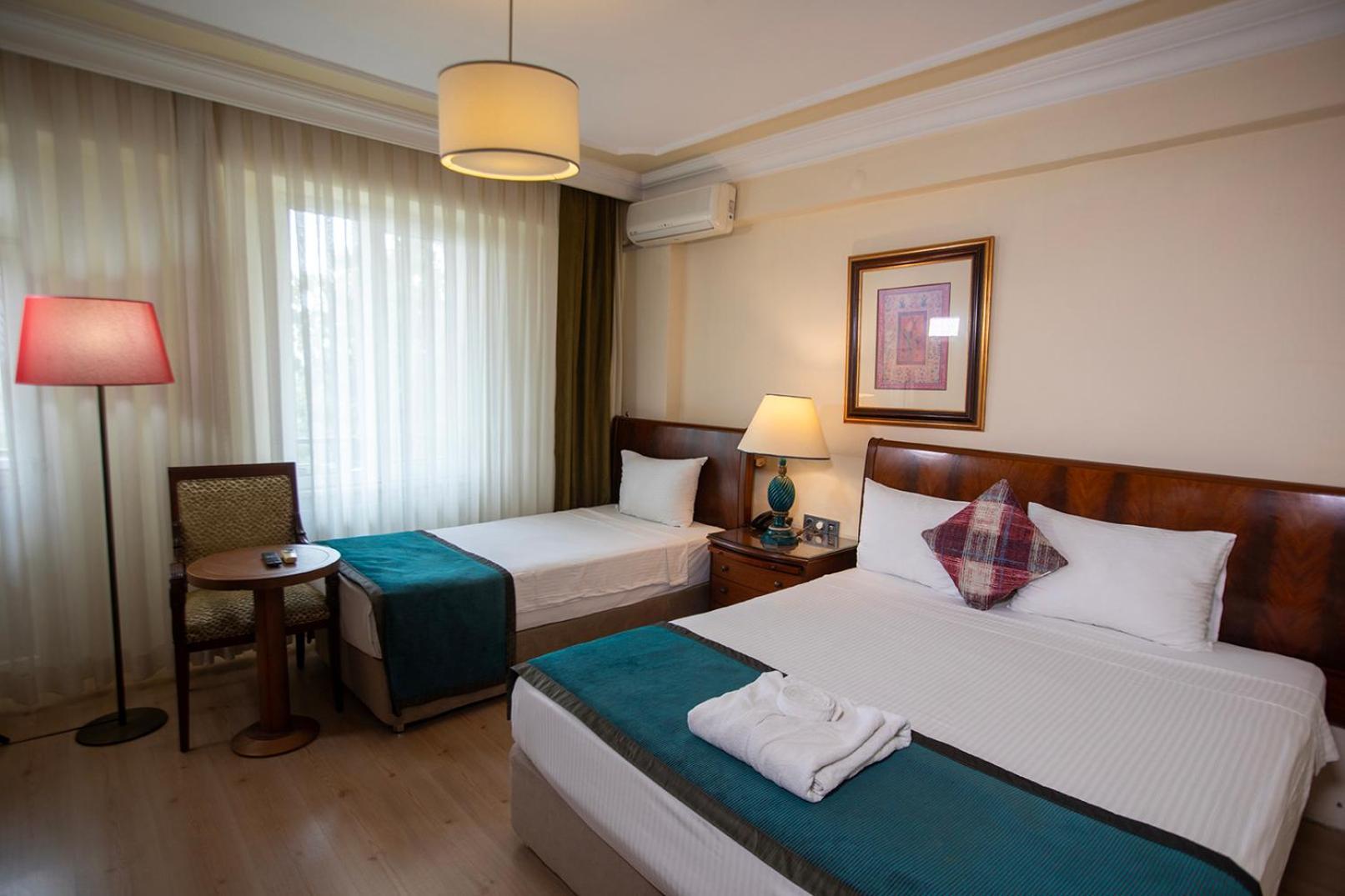 Hotel Simsek Edirne Exterior foto